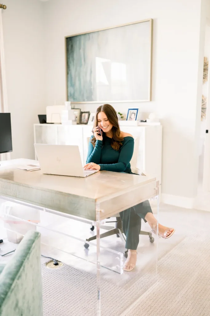 Shayla Eadler working at her desk